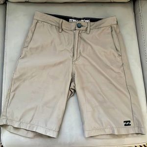 Billabong Submersible